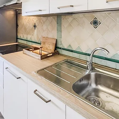 Casa vacanze 1 Bedroom Pet Friendly In Pistis Torre dei Corsari
